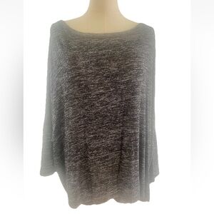 Women’s Black/White  Blouse Plus Size 2X  Long Sleeve Top Sexy Back Opening